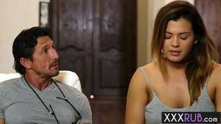 Babe Keisha Grigio goduto di succhiare cazzo prima di hardcore figa cazzo