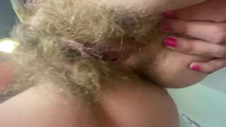 Menari jeung buluan pussy amatir