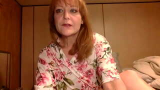 Milf Davey Grau Pumpen und Ehemann Ray Grau leckt